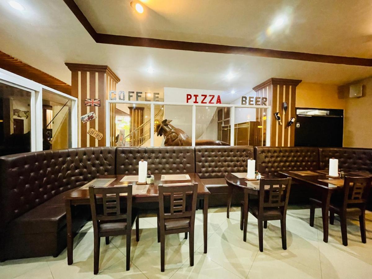 Drake Hotel Angeles City Exteriér fotografie